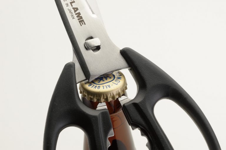 Uniflame Serrated Kitchen Scissors