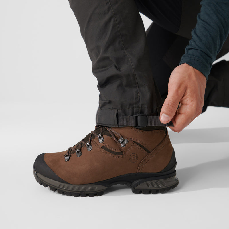FR Abisko Lite Trekking Trousers Men Green/Laurel Green