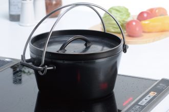Uniflame UF Dutch Oven II