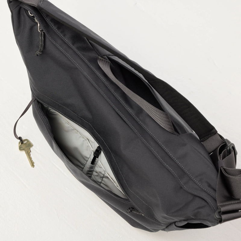FR Farden Crossbody